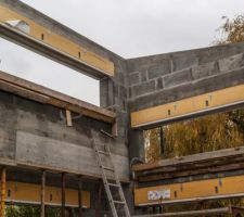 Bandes de redressement et seuils baies fixes pièces de vie