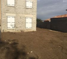 Vue maison sans le surplus de terre