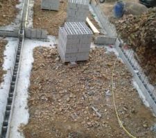 Le RDC avec l'avanc&eacute;e du garage, la cave et la buanderie, au-dessus il y aura la chambre parentale et une partie de la cuisine !