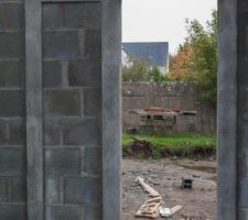 Bandes de redressement de la porte à galandage