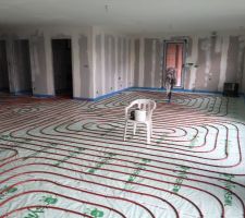 Pose du chauffage au sol 1 journée pour 170m² tout seul!