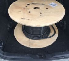 Nouvelle d&eacute;convenue, suite au passage des techniciens charg&eacute;s de faire la liaison entre le coffret EDF et LA maison, nous apprenons que nous sommes oblig&eacute;s de passer en liaison type 2. nous avons donc du acheter le c&acirc;ble 2x25 carr&eacute;, le disjoncteur et sa platine.