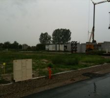 D&eacute;limitation des parcelles et goudronnage des routes.