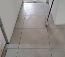 Carrelage couloir posé
