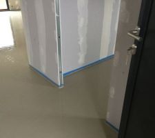 Coulage de la chape liquide