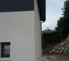Enduit gratté moyen, gris caucase, blanc de la cote