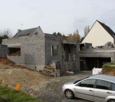 Dalle du premier coulée + plafond du garage (sol de notre chambre).