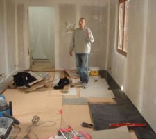 Arrete de papoter feignasse bah oui hinnn