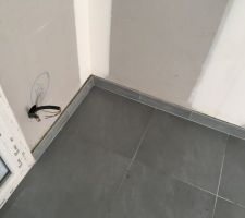 Carrelage pratiquement terminé