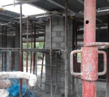 Plancher béton en cours