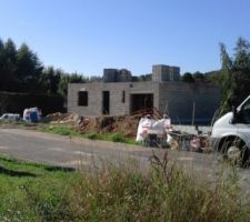 Le plancher b&eacute;ton est ok

Place aux pignons et &agrave; la charpente