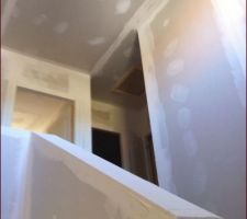 1er septembre : cage d'escalier jointée