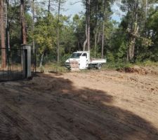 Terrain propre pour l'ouverture du chantier