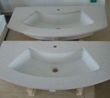 Le d&eacute;but de la pose de la salle de bains.