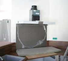 La pose de la cuisine.