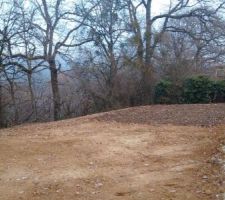 Partie arrière du terrain (avec l'emplacement du potager)