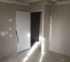 Voici les séparation puis la façade fini