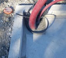 Gaine technique arrivée eau de pluie mal placée 4