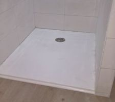 Bac douche étage