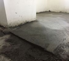 Chape en cours de r&eacute;alisation, putain c'est long...