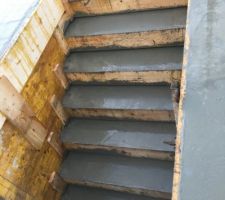 Escalier béton - coulage du béton