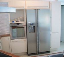 Fin de la pose de la cuisine.