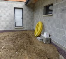 POur  &eacute;conomiser un peu, nous avons d&eacute;cid&eacute; de faire nos propres VRD. (&eacute;conomie pour nous de 15000?...)