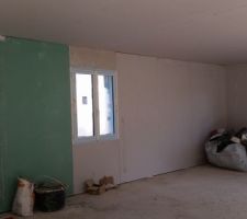 Isolation suite parentale avec Placo hydro dans notre salle de bains