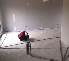 Salon vue depuis la cuisine