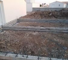 Murs pour le vide sanitaire mont&eacute;s