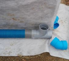 Drainage - installation d'un té de visite et d'un coude