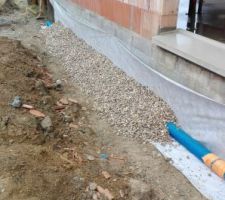 Drainage - mise en place du gravier sur le drain