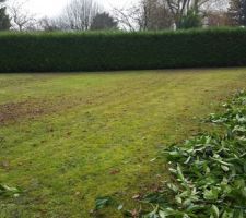 Voici le terrain se lequel sera &eacute;difi&eacute; la maison CIBELLE de chez Maisons Pierre.
Pas d'&eacute;tude de sol G12 pr&eacute;vu par le constructeur.
Si on en fait une et que des plus value sont n&eacute;cessaires, ce sera pour nos frais selon le constructeur.