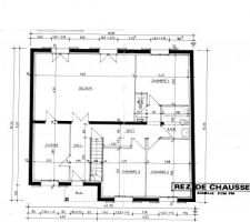 Le rez de chauss&eacute;e avec les 3 chambres, le s&eacute;jour, la cuisine, la douche s&eacute;par&eacute;e des wc.