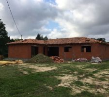 Charpente pos&eacute;e