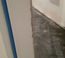 Dommages visibles sur les bâtis....