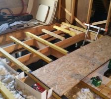 Plancher des combles (vue au dessus du garage)
