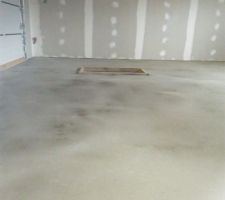 La châpe est presque sèche dans le garage