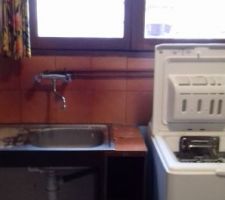 Fenêtre buanderie /ancien lavabo - Future SdD