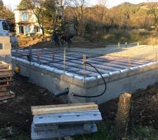 Coulage beton avec camions toupies