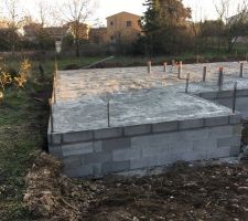 Coulage beton avec camions toupies