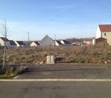 L'emplacement du terrain avec une vue de jour