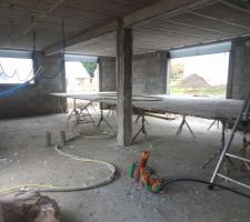Installation d'un plancher pour projection du plâtre au plafond