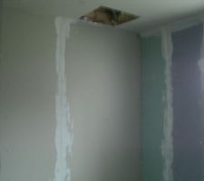 Emplacement vmc chambre 2 dans le placard