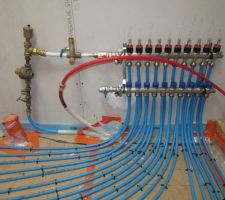 Tous les circuits sont raccordés (10 circuits) et sous pression du réseau