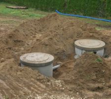 Mise en place du récupérateur d'eau et du puits perdu