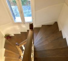 Escalier menant à l'étage