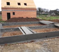 Préparation avant de couler la dalle.