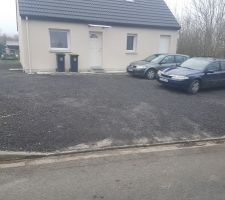 Parking maison en grattage se route fait depuis mars 2016