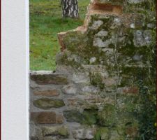 Reconstruction du mur ancien